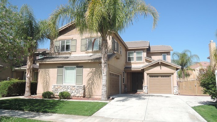 Primary Photo - 5 BR 3 BR Hemet Home with Loft