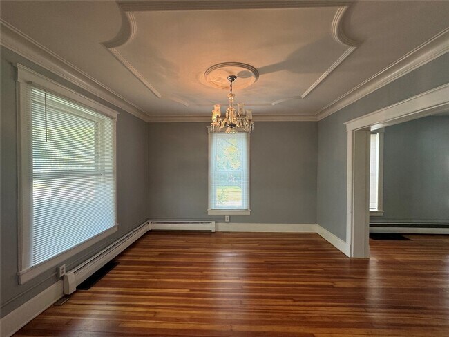 Foto del edificio - 325 Riverside Dr