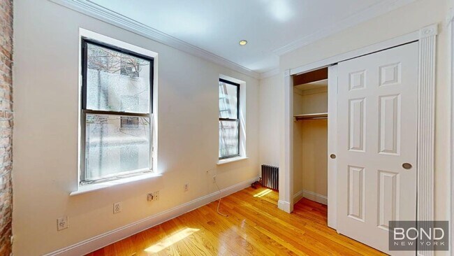 Foto del edificio - 610 E 9th St