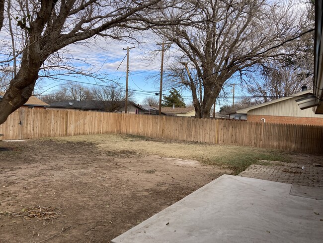 Backyard - 4916 8th St
