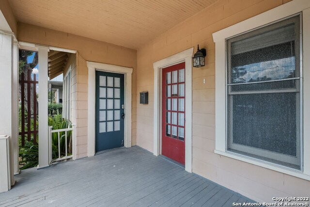 Building Photo - 515 E Courtland Pl