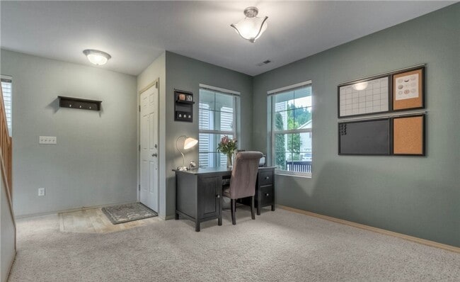 Foto del edificio - Beautiful Renton Home with A/C!!!