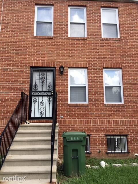 Primary Photo - 4 br, 3 bath Townhome - 1133 Somerset St
