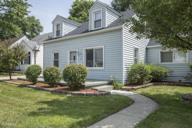 Building Photo - 3 br, 1.5 bath House - 18670 Denby