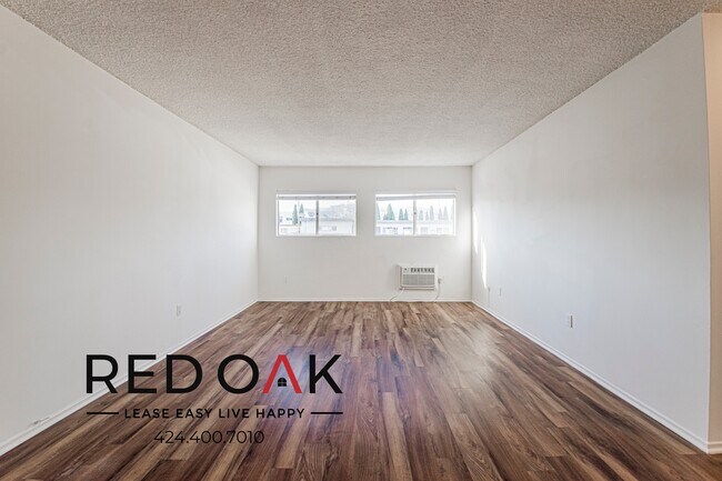 Foto del edificio - 1539 Alexandria Ave