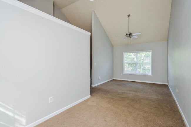 Building Photo - 9111 Jefferson Village Dr SW