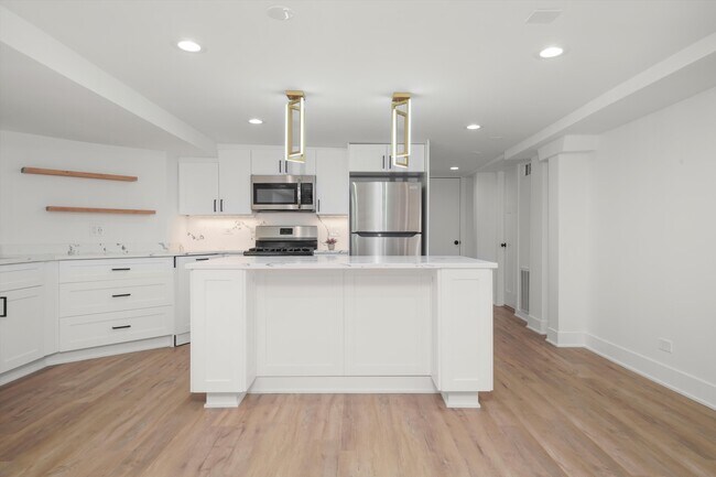 Foto del edificio - 2613 N Fairfield Ave