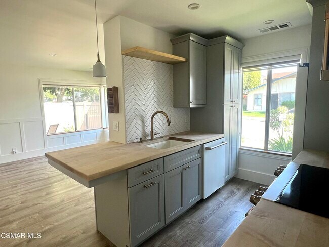 Foto del edificio - 1735 Orinda Ct