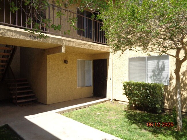 Foto del edificio - Single Story Condo in Park Somerset complex