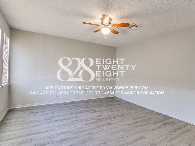 Building Photo - AVAILABLE NOW! 2 BD/1 BATH RENTAL IN NOBLE!