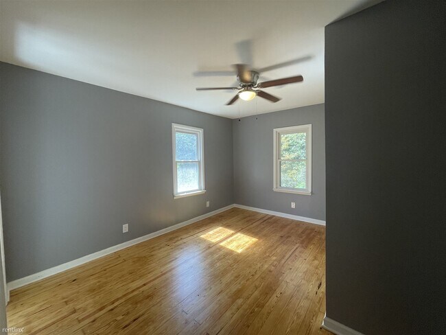 Building Photo - 3 br, 2 bath Duplex - 2638 Clayton Street B