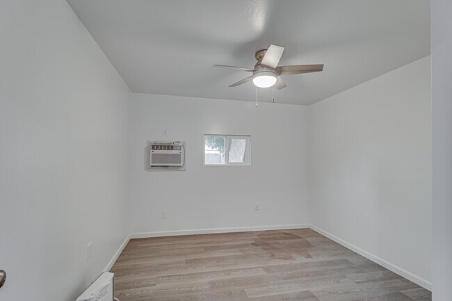 Foto del edificio - 113 Bliss St