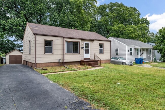 Building Photo - 8593 Engler ave