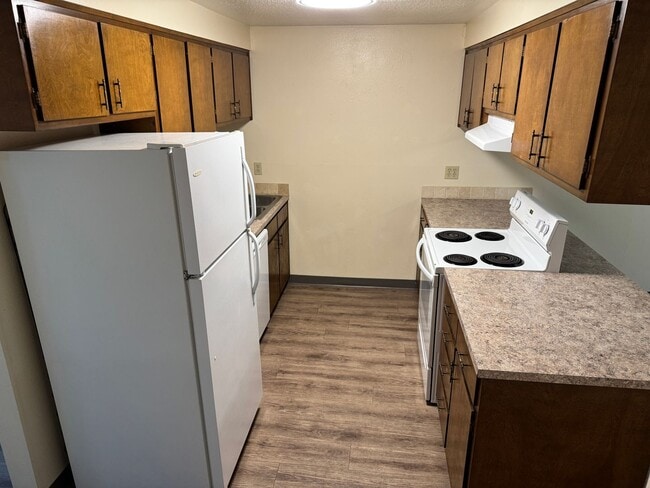 Foto del edificio - Large single level 2 bedroom 1 bath duplex in Springfield!