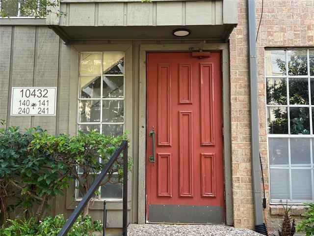 Foto del edificio - 10432 High Hollows Dr