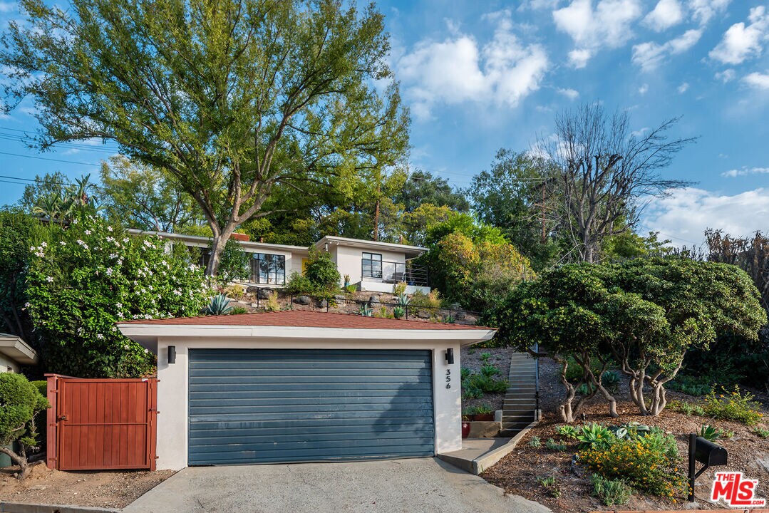 Primary Photo - 356 Cherry Dr