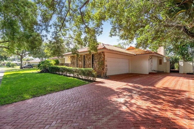 Building Photo - 7210 W Troon Cir