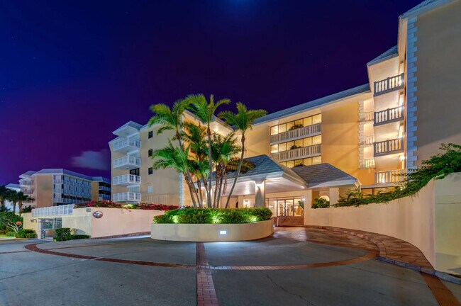 Building Photo - 6650 Sunset Way