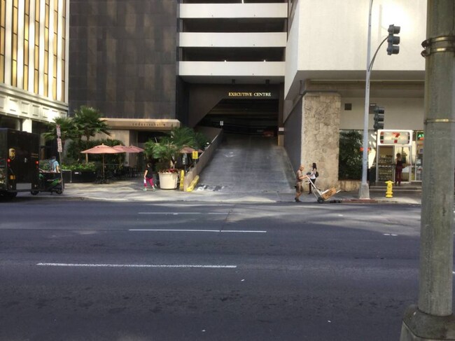 Foto del edificio - 1088 Bishop St