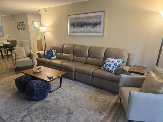 Building Photo - 110 Heywood Rd