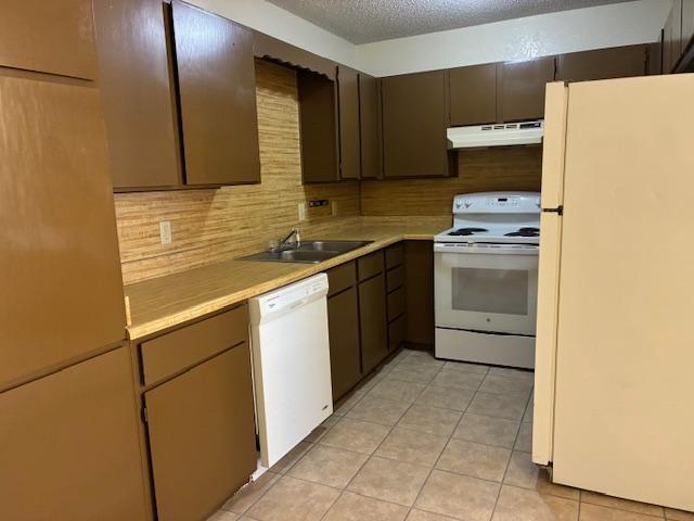 Foto del edificio - 405 Rockcrest Dr