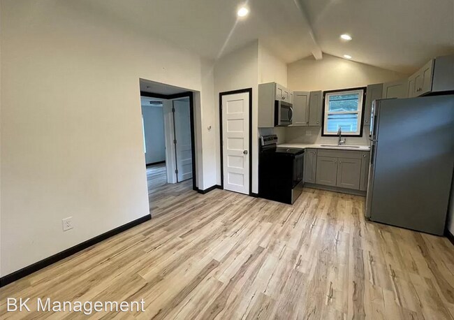 Building Photo - 1 br, 1 bath House - 830 Harrison Street