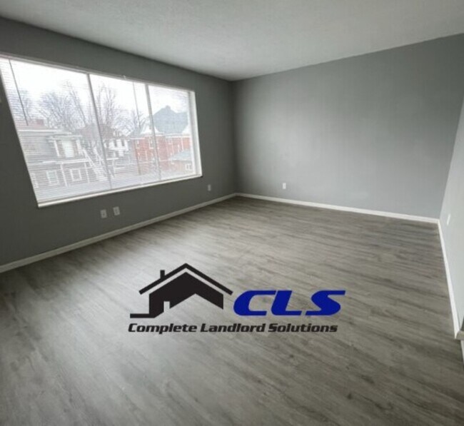 Foto del edificio - 516 W Mulberry St