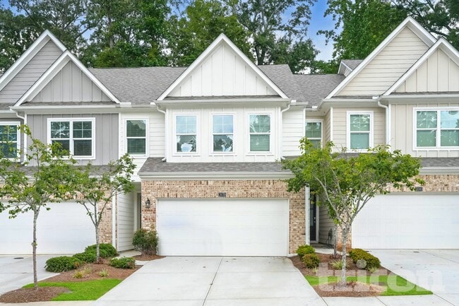 Building Photo - 2070 Rosemary Park Ln
