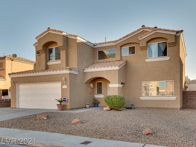 Foto del edificio - 4521 Palm Mesa Dr