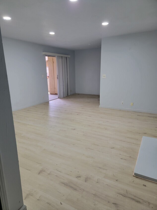 Foto principal - 247 N Capitol Ave