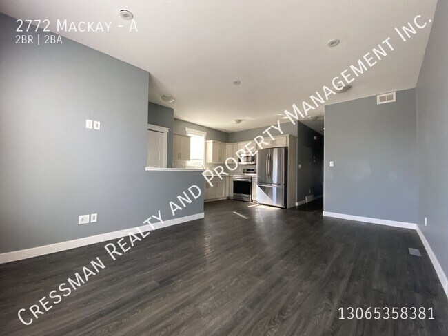 Photo du bâtiment - 2 bedroom 2 Bath Main floor unit in Regina SK.