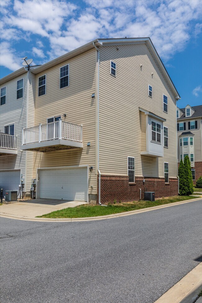 Building Photo - 2601 Egret Way