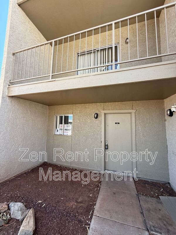 Foto del edificio - 2843 E Marconi Ave