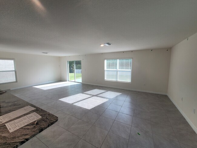 Building Photo - 12112 Lily Magnolia Ln