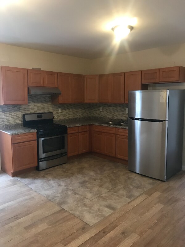 Foto principal - 719 Roberts St