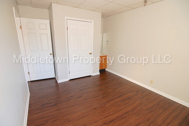 Foto del edificio - 1501 W University Ave