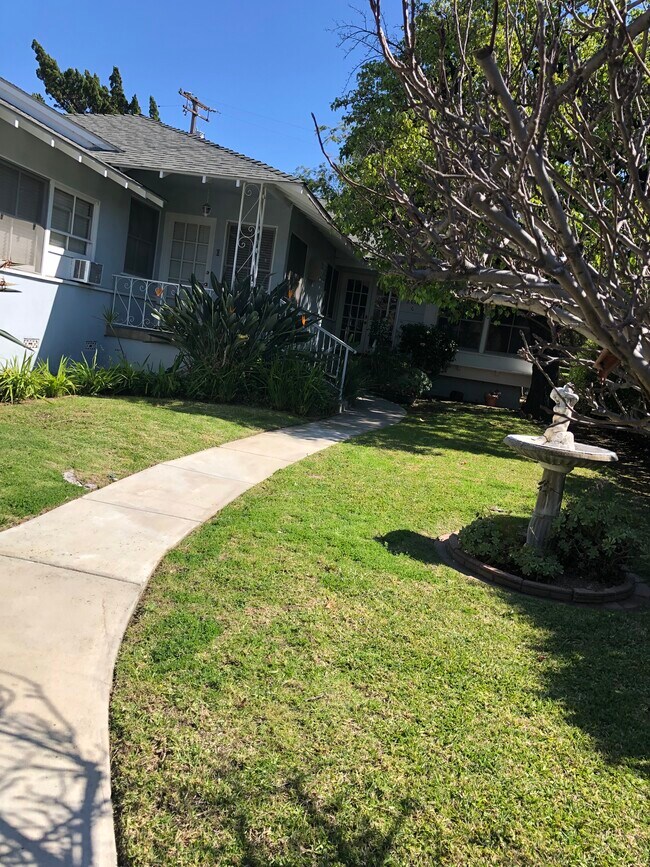 Building Photo - 2020 Verdugo Blvd