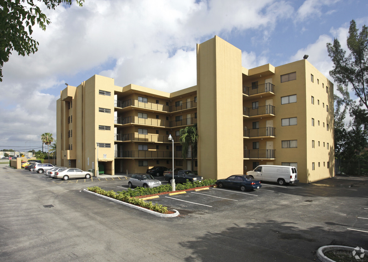 Foto principal - La Riviera Apartments