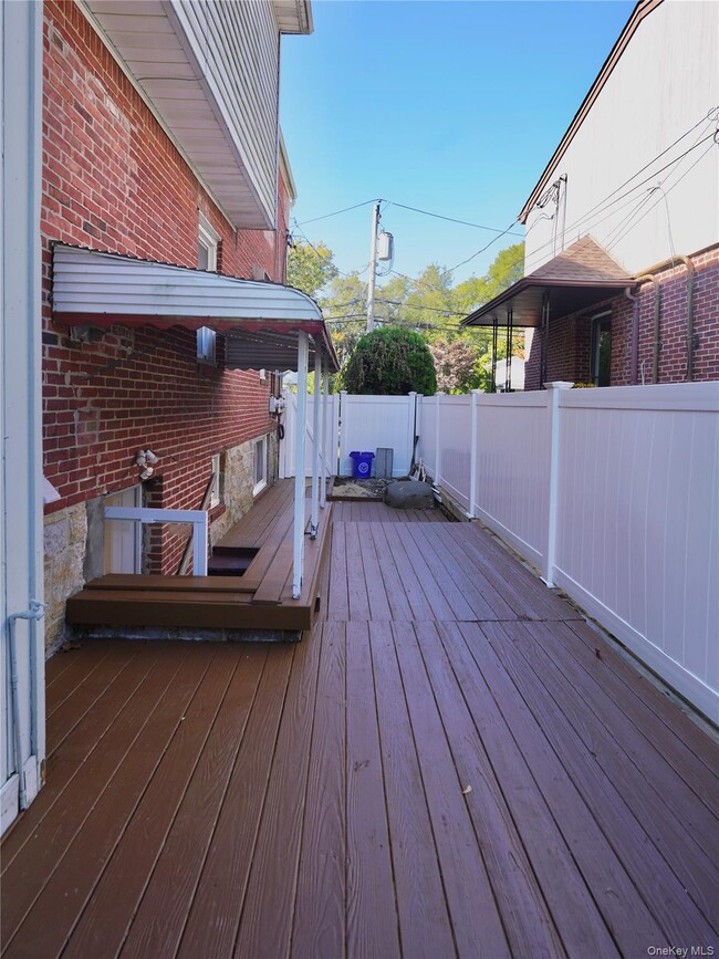 Building Photo - 2 Dunes Ln