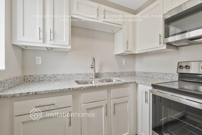 Foto del edificio - 4737 Sussex Ave