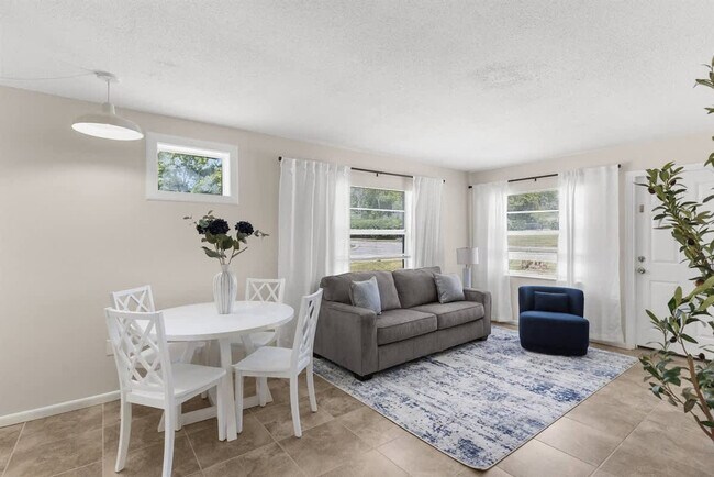 Building Photo - 13921 19th St