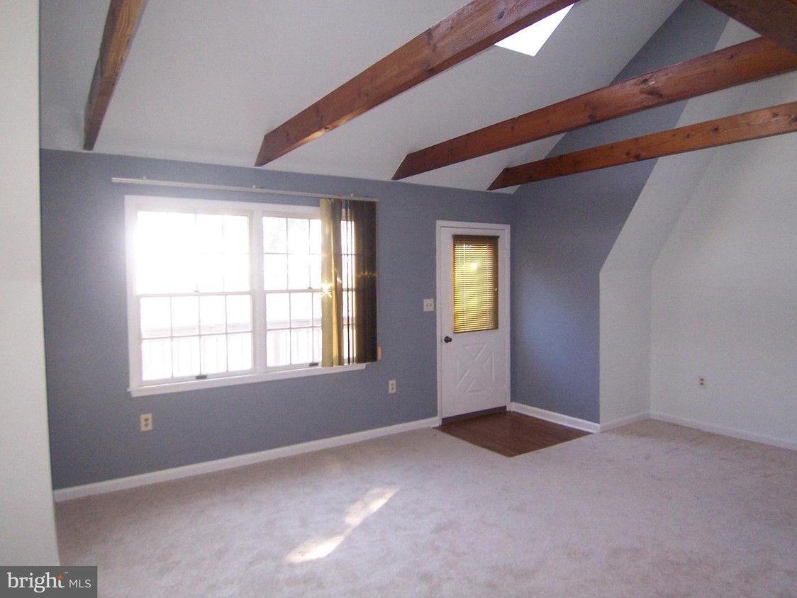Foto principal - 356 Union St