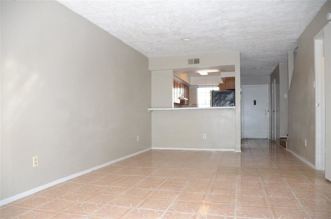 Building Photo - 12667 Windsor Village Dr
