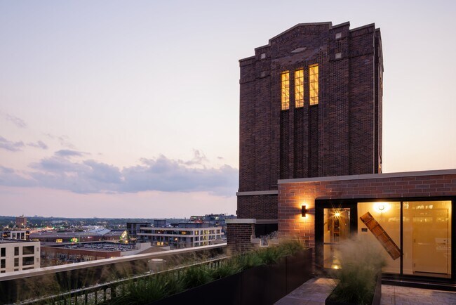 Foto del edificio - The Hall Lofts