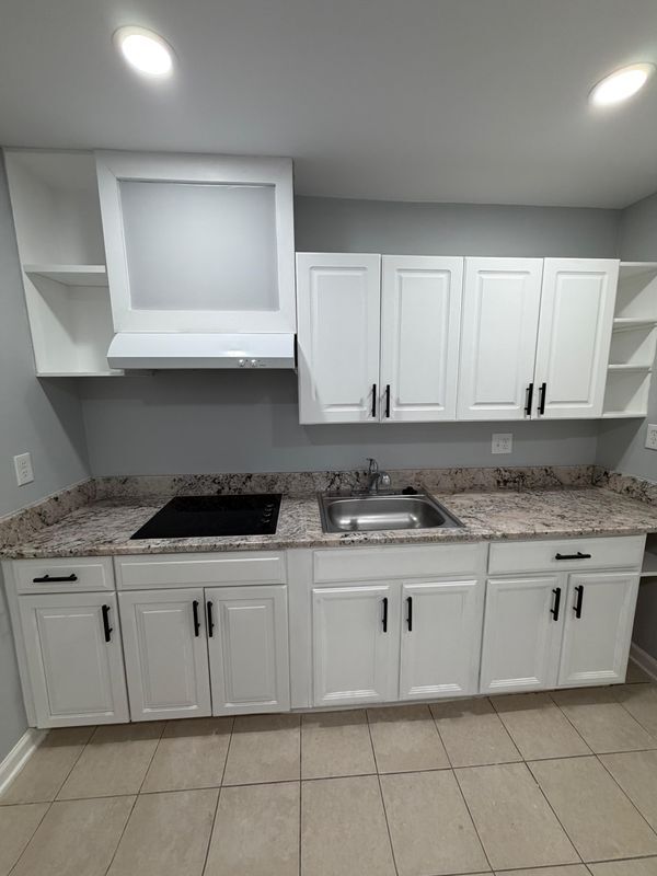 Foto del edificio - 13301 Aiken Pl