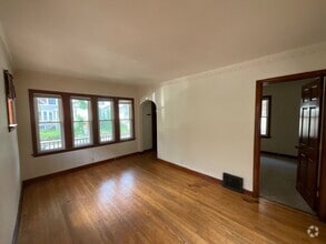 Building Photo - 2920 N Bremen St