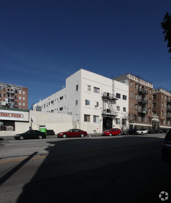 Primary Photo - 737 S Union Ave