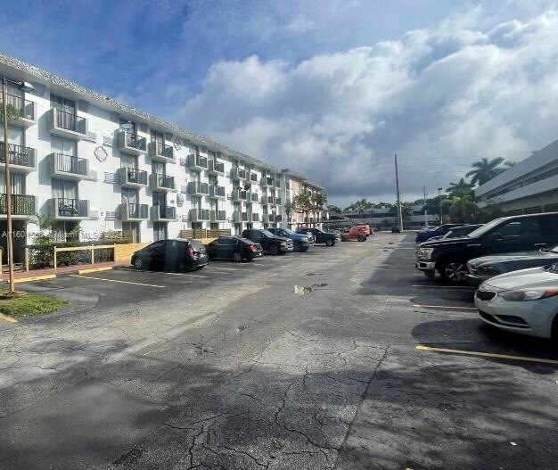 Foto del edificio - 16450 NW 2nd Ave
