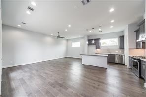 Foto del edificio - 3722 Robertson St