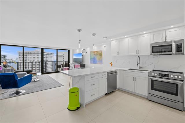 Photo - 1450 Brickell Bay Dr (Miami, FL)